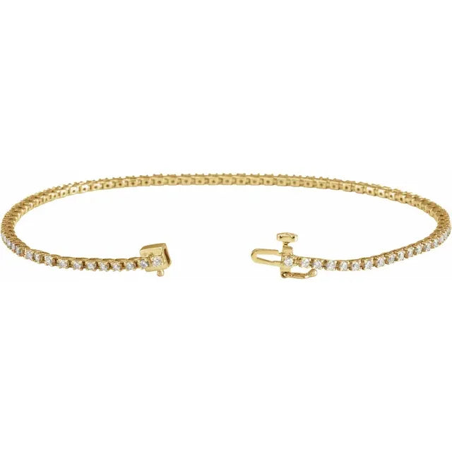 1CTW Diamond Tennis Bracelet Set in Yellow Gold showing Clasp