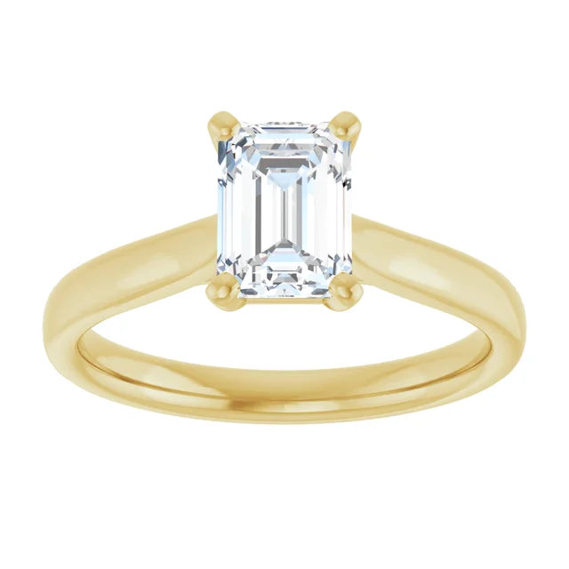 Classic 4-prong emerald cut solitaire engagement ring in Yellow gold with a 1 carat diamond, elegant step-cut rectangular design