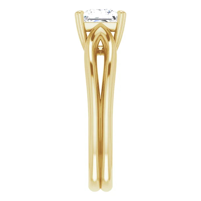 1 CT Princess Cut Claw Prong Solitaire Engagement Ring For Women Set in Yellow Gold showing Split shank from the side