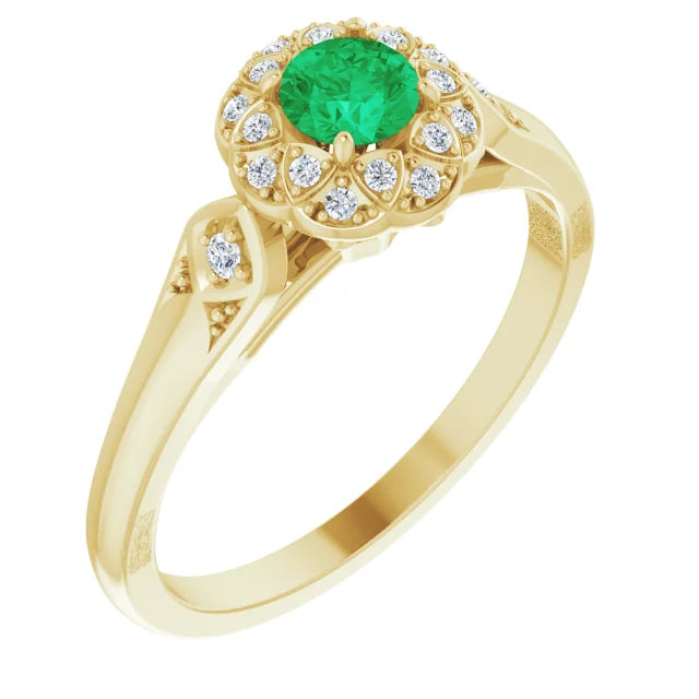 Emerald ring 14K Yellow GOld