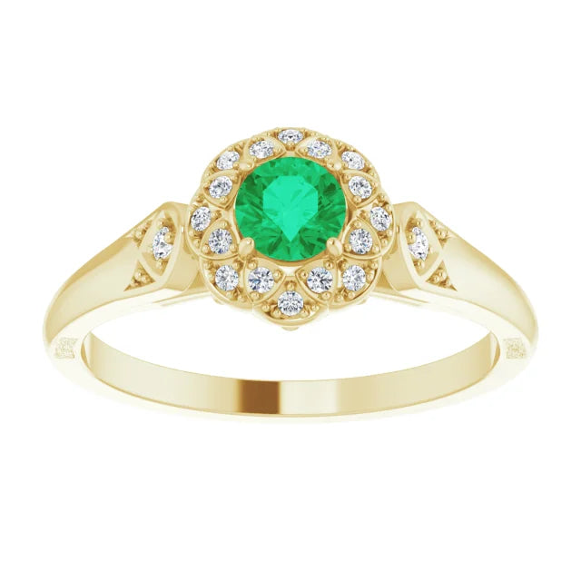 emerald ring - 14k Gold Engagement ring details 