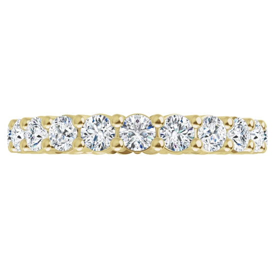 360 Video for 2.5 MM Full eternity Diamond wedding Ring for women Set in Yellow Gold 